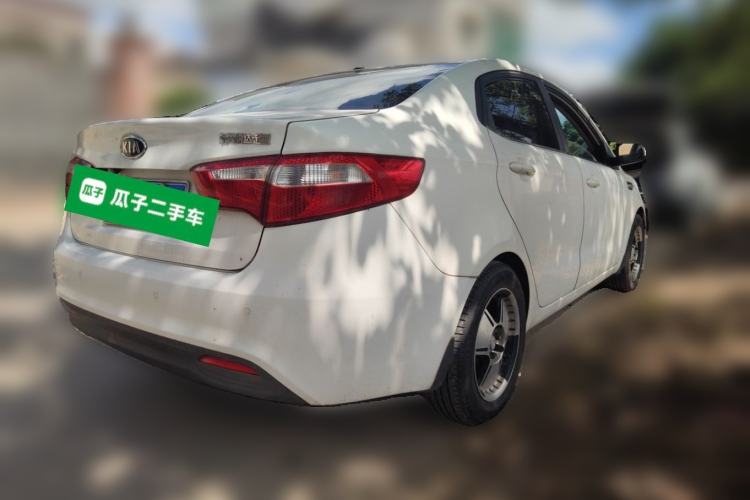 Used Kia K2 2011 Sedan 1.4L Manual Transmission GLS Rear Right 45 Deg