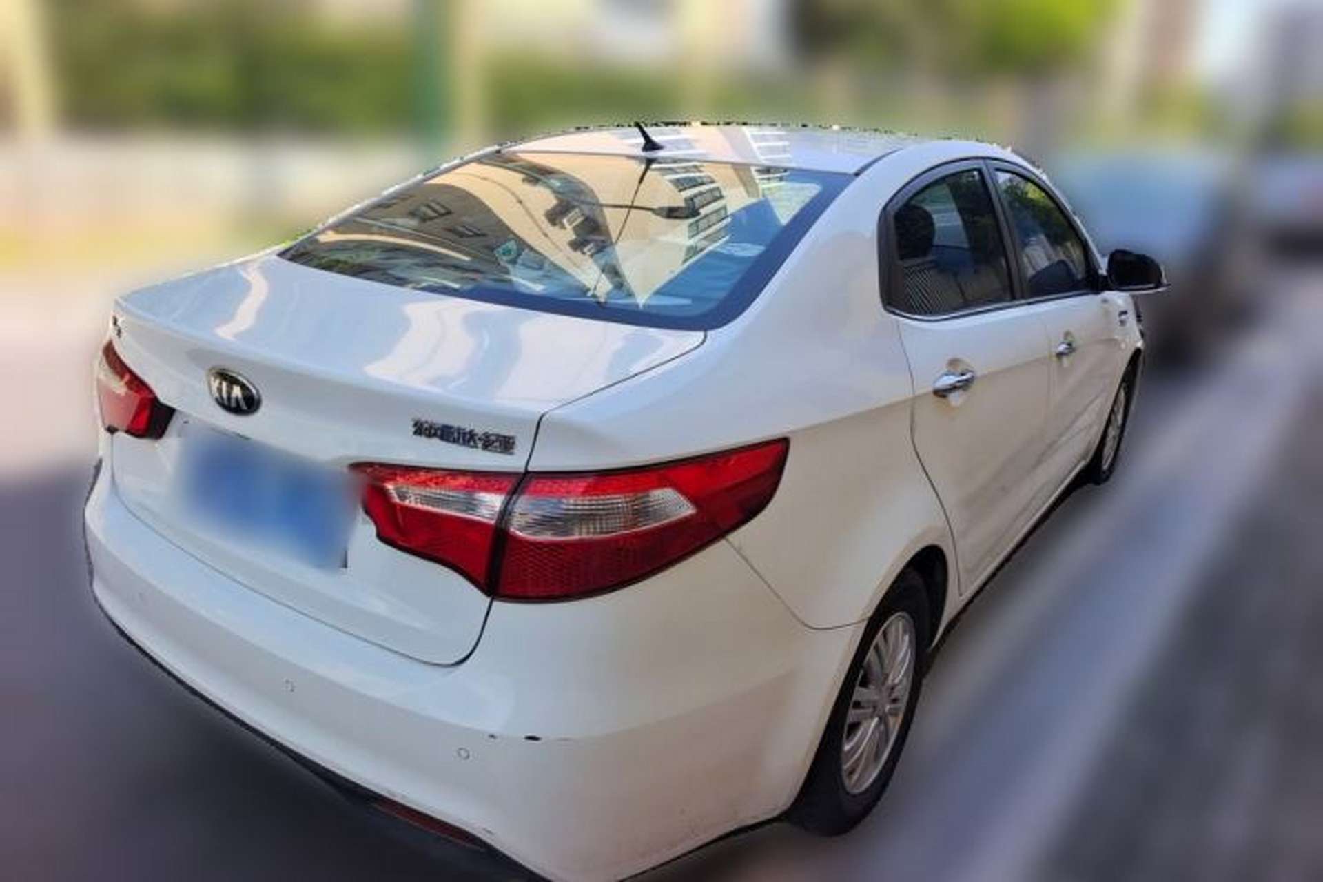 Used Kia K2 2011 Sedan 1.4L Manual Transmission GLS Rear Right 45 Deg