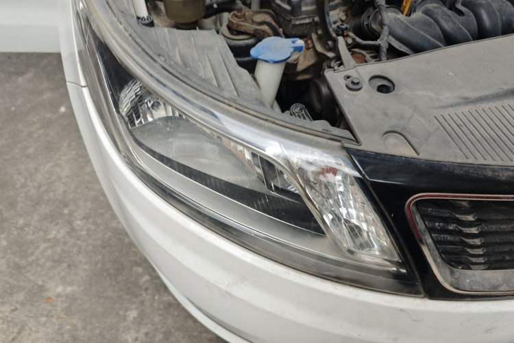 Used Kia K2 2011 Sedan 1.6L Automatic Transmission Premium Right Front Headlight