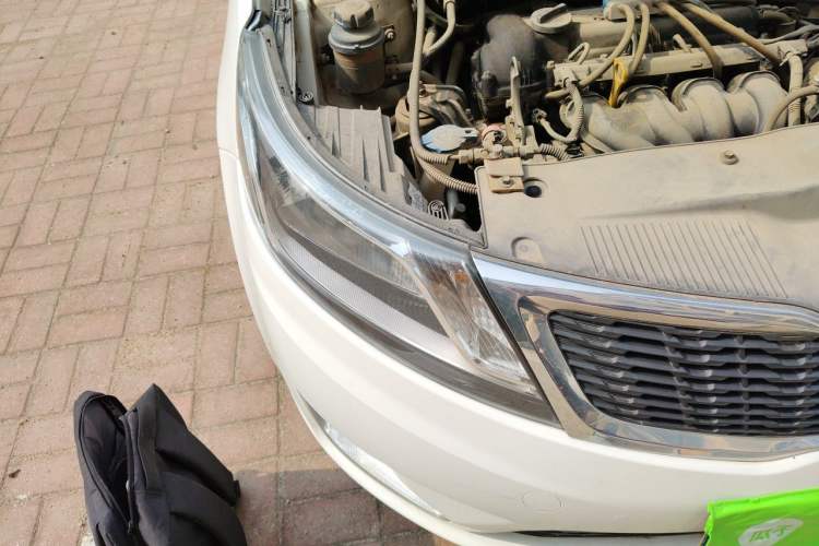 Used Kia K2 2011 Sedan 1.4L Manual Transmission GLS Right Front Headlight