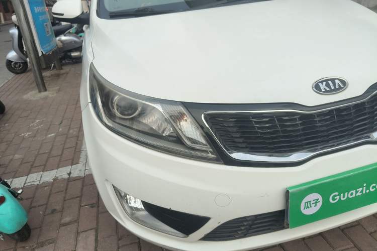 Used Kia K2 2011 Sedan 1.6L Automatic Transmission Premium Right Front Headlight