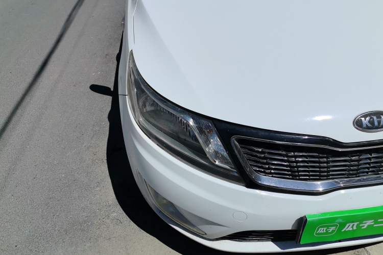 Used Kia K2 2011 Sedan 1.4L Manual Transmission GLS Right Front Headlight