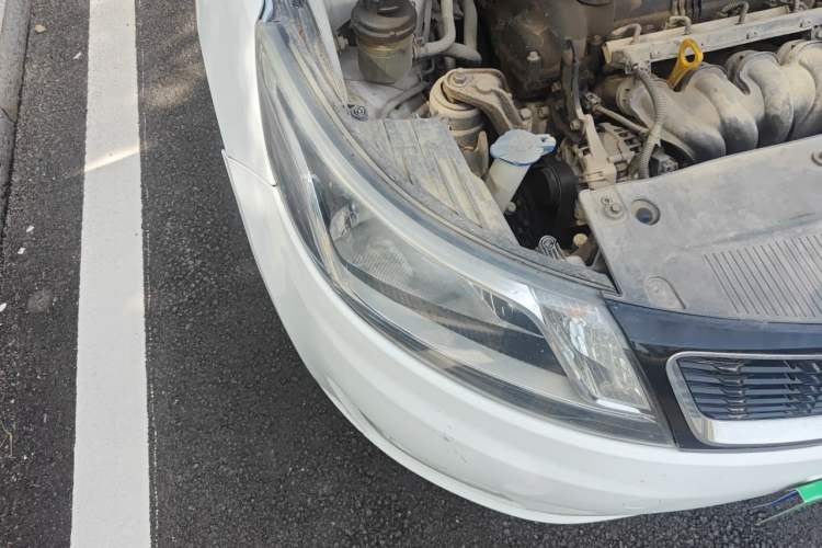 Used Kia K2 2011 Sedan 1.6L Automatic Transmission Premium Right Front Headlight