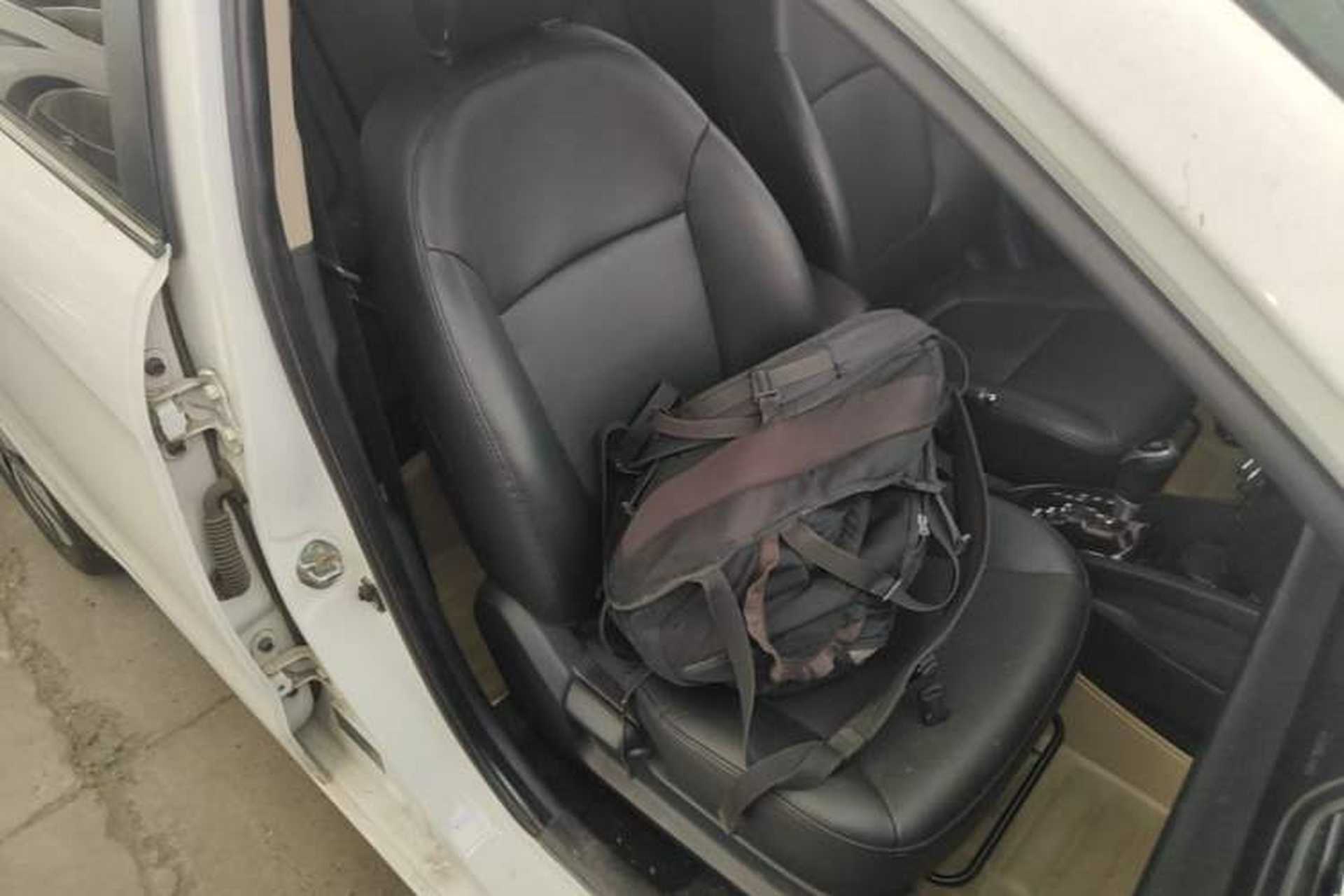 Used Kia K2 2011 Sedan 1.6L Automatic Transmission Premium Right Front Seat
