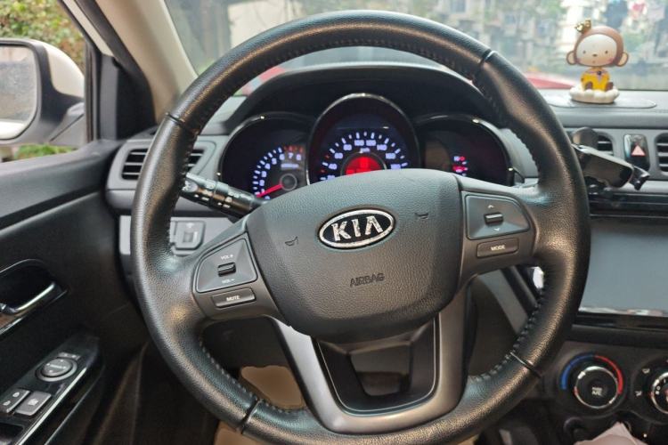 Used Kia K2 2011 Sedan 1.6L Automatic Transmission Premium Steering Wheel