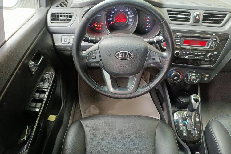 Used Kia K2 2011 Sedan 1.6L Automatic Transmission Premium Steering Wheel