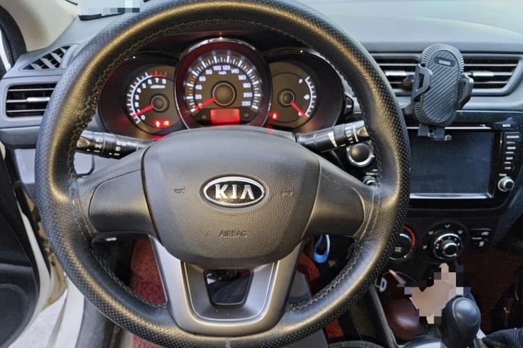 Used Kia K2 2011 Sedan 1.4L Automatic GLS Steering Wheel