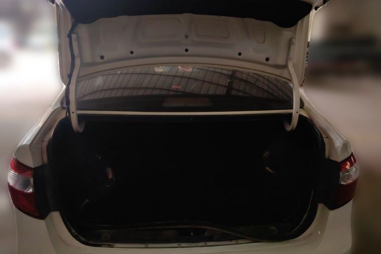 Used Kia K2 2011 Sedan 1.4L Manual Transmission GLS Trunk