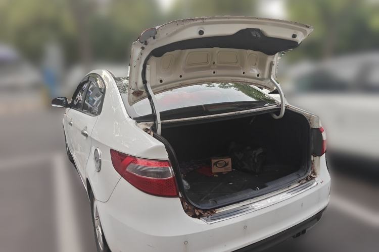 Used Kia K2 2011 Sedan 1.4L Automatic GLS Trunk