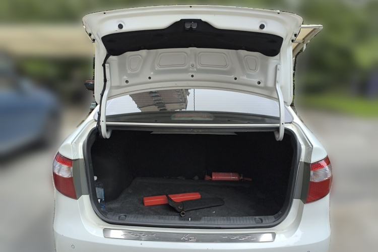 Used Kia K2 2011 Sedan 1.6L Automatic Transmission Premium Trunk