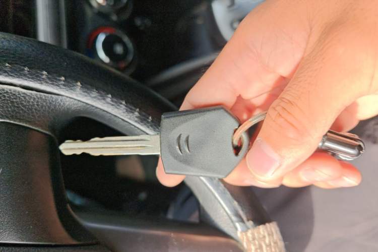Used Kia K2 2011 Sedan 1.4L Automatic GLS Vehicle Key