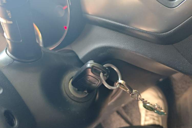 Used Kia K2 2011 Sedan 1.4L Automatic GLS Vehicle Key