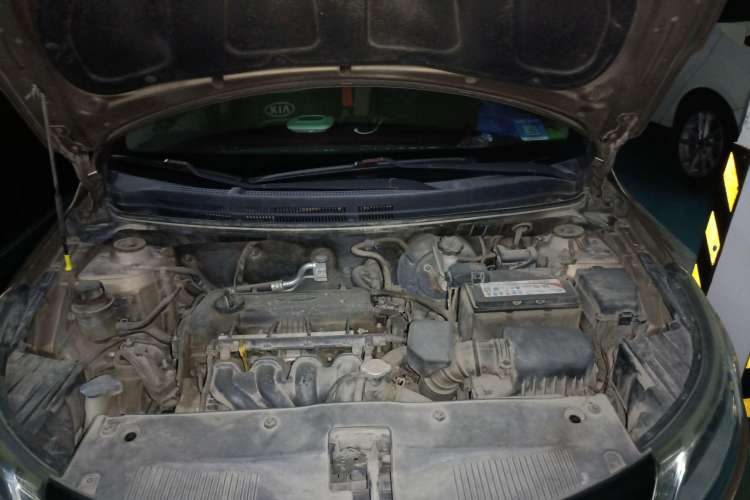 Used Kia K2 2011 Sedan 1.4L MT TOP Engine Bay