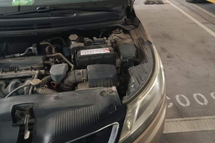 Used Kia K2 2011 Sedan 1.6L Automatic Transmission Premium Engine Bay Left
