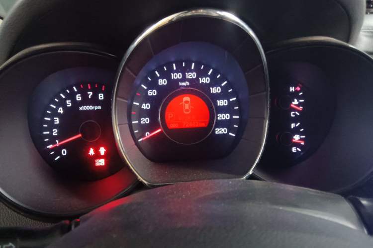 Used Kia K2 2011 Sedan 1.6L Automatic Transmission Premium Instrument Cluster