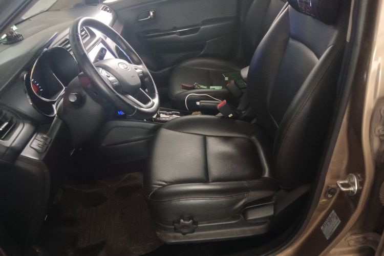 Used Kia K2 2011 Sedan 1.6L Automatic Transmission Premium Left Front Seat
