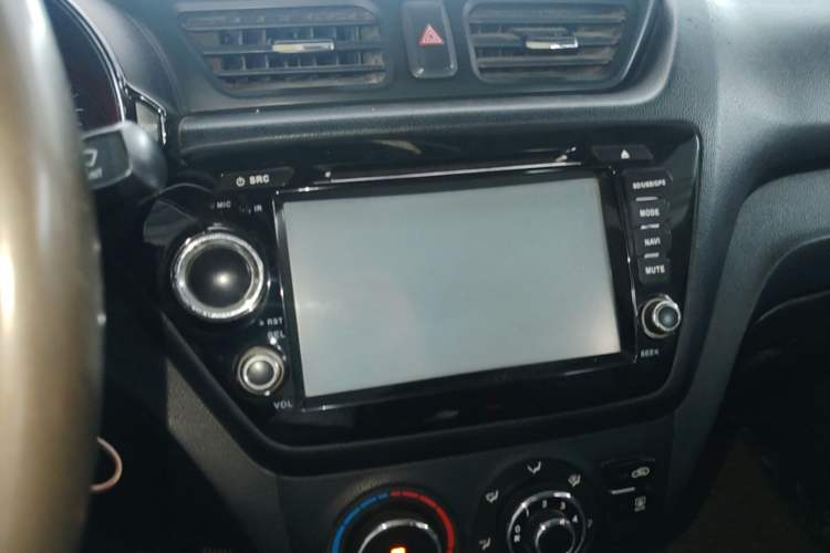 Used Kia K2 2012 Sedan 1.4L MT TOP Commemorative Edition Audio And AC Panel