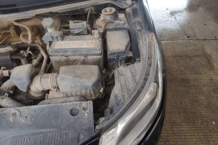 Used Kia K2 2012 Sedan 1.4L MT TOP Commemorative Edition Engine Bay Left