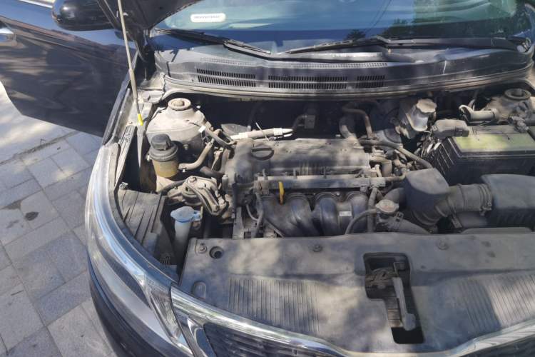 Used Kia K2 2012 Sedan 1.4L MT GL Commemorative Edition Engine Bay Right