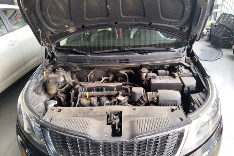 Used Kia K2 2012 Sedan 1.4L MT GLS Commemorative Edition Engine Bay