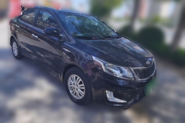 Used Kia K2 2012 Sedan 1.4L MT GL Commemorative Edition Front Right 45 Deg