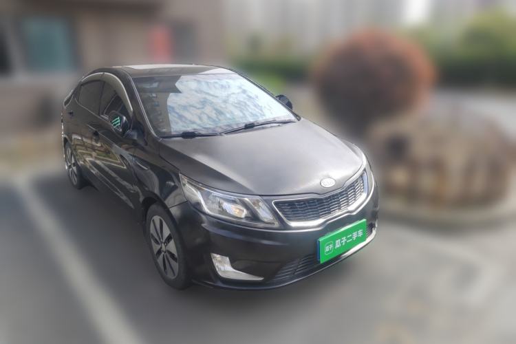 Used Kia K2 2012 Sedan 1.4L MT TOP Commemorative Edition Front Right 45 Deg