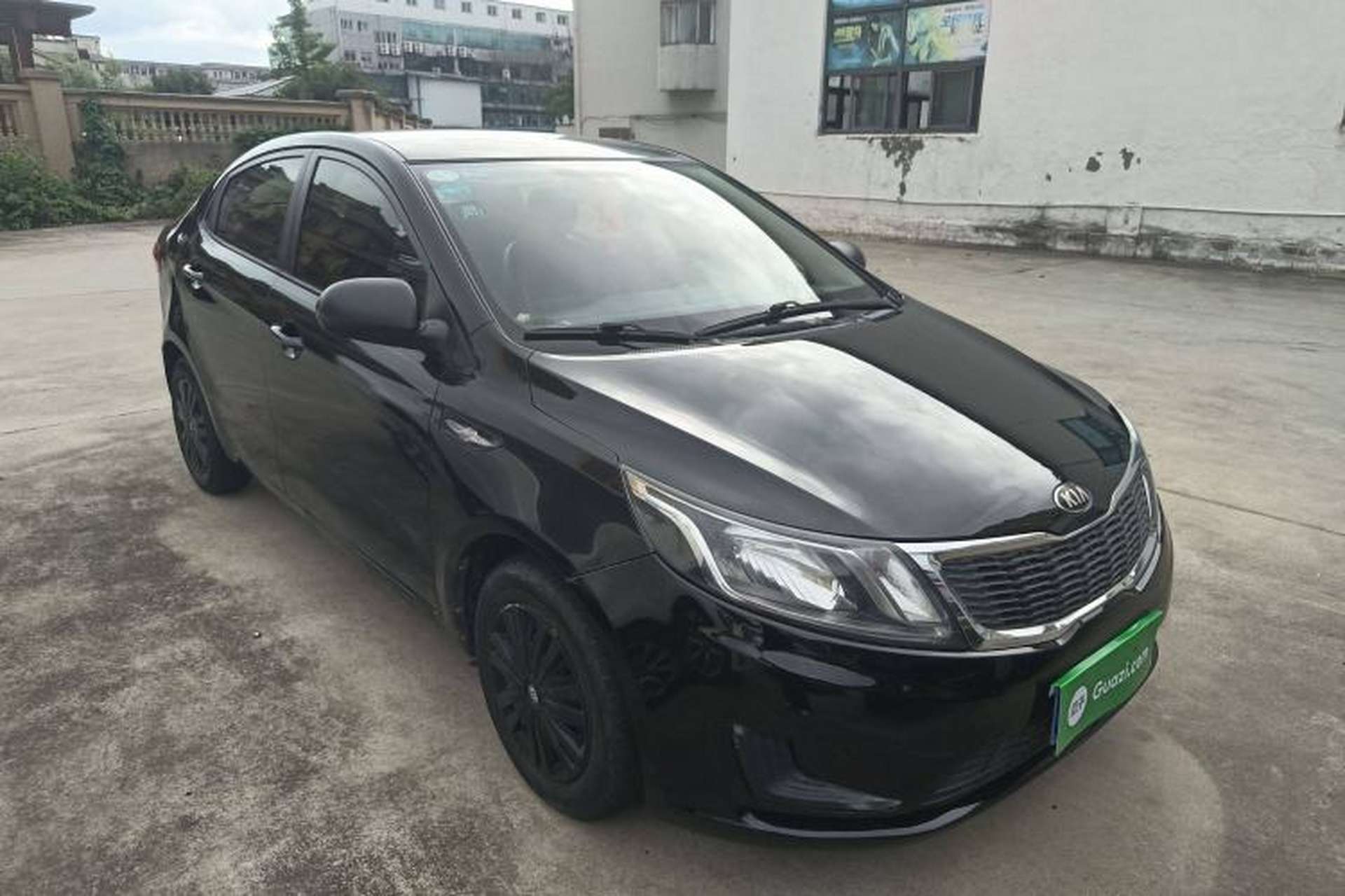 Used Kia K2 2012 Sedan 1.4L Automatic GLS Commemorative Edition Front Right 45 Deg