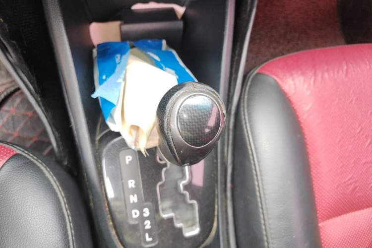 Used Kia K2 2012 Hatchback 1.4L MT Cool Edition Commemorative Model Gear Lever
