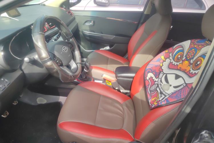 Used Kia K2 2012 Sedan 1.4L MT TOP Commemorative Edition Left Front Seat