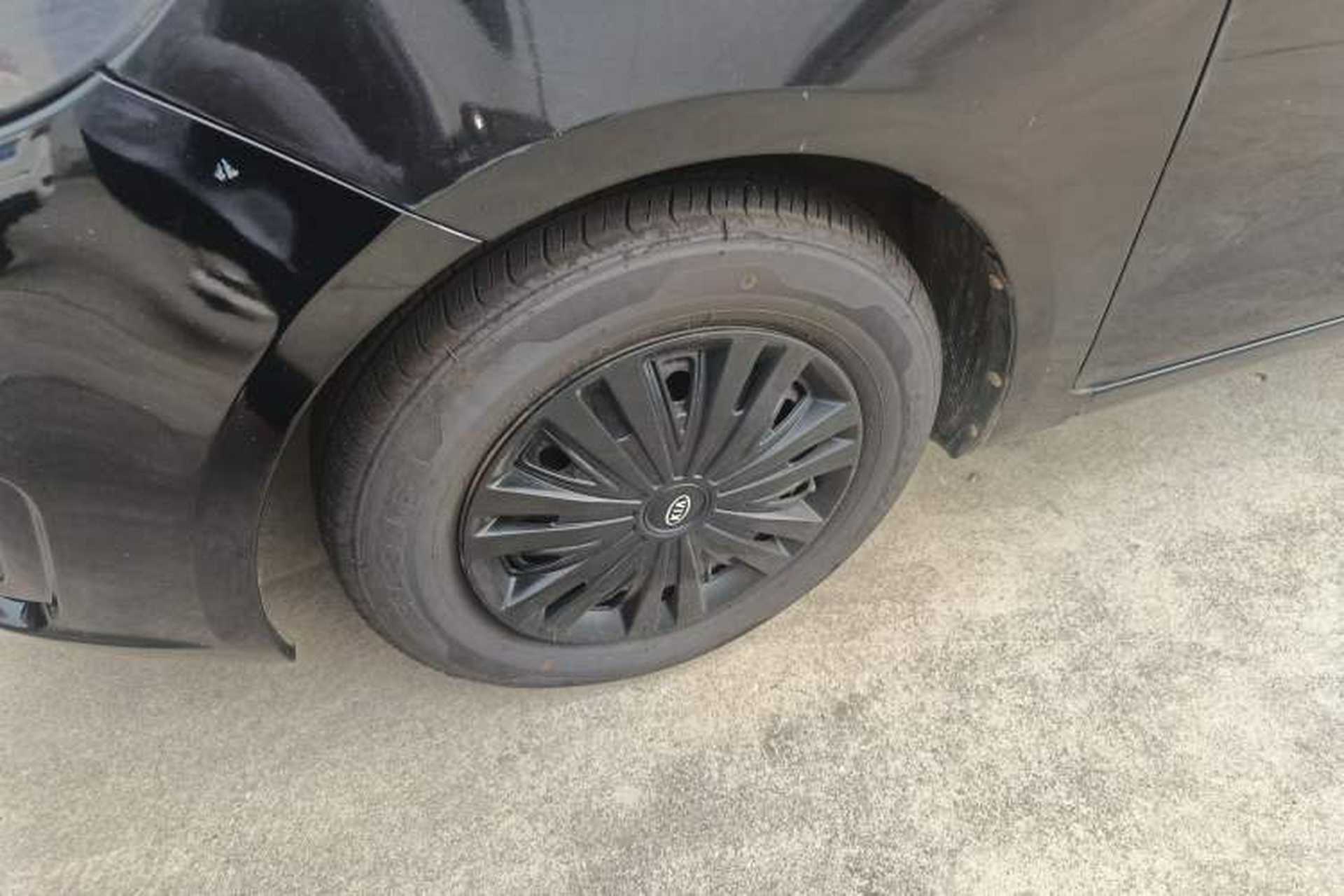Used Kia K2 2012 Sedan 1.4L Automatic GLS Commemorative Edition Left Front Wheel Hub