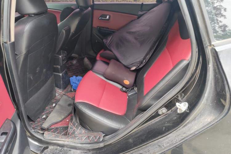 Used Kia K2 2012 Hatchback 1.4L MT Cool Edition Commemorative Model Left Rear Seat
