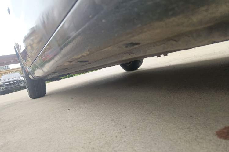 Used Kia K2 2012 Sedan 1.4L Automatic GLS Commemorative Edition Right Side Sill