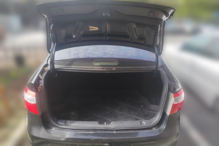 Used Kia K2 2012 Sedan 1.4L MT TOP Commemorative Edition Trunk