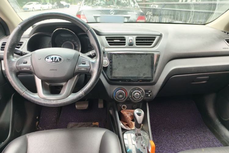 Used Kia K2 2012 Sedan 1.6L Automatic Transmission Premium Commemorative Edition Center Console