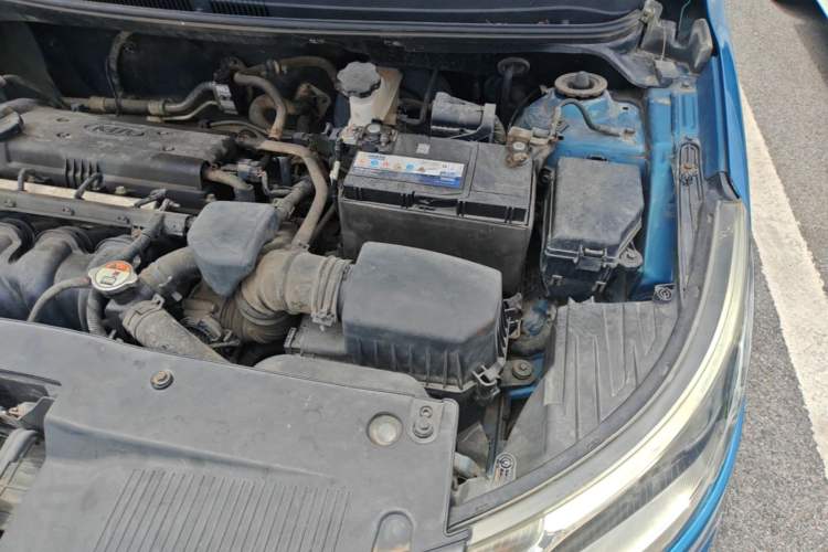 Used Kia K2 2012 Sedan 1.4L MT TOP Commemorative Edition Engine Bay Left
