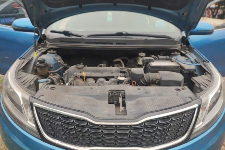 Used Kia K2 2012 Sedan 1.6L AT Premium ECO Engine Bay