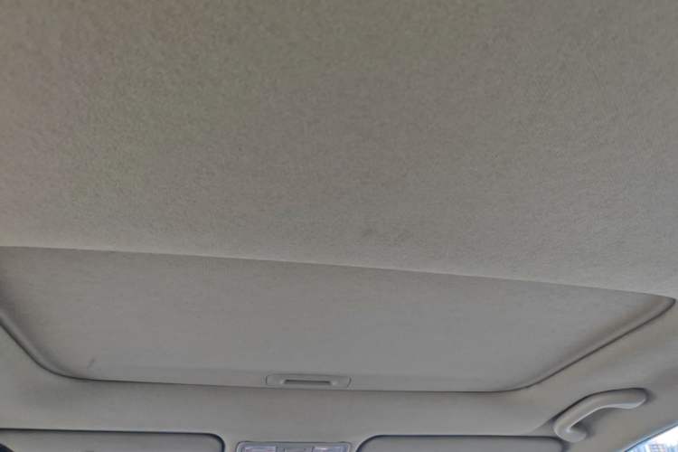 Used Kia K2 2012 Sedan 1.4L MT TOP Commemorative Edition Headliner