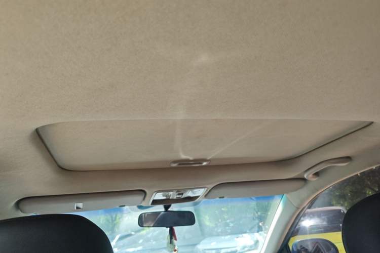 Used Kia K2 2012 Sedan 1.6L AT Premium ECO Headliner