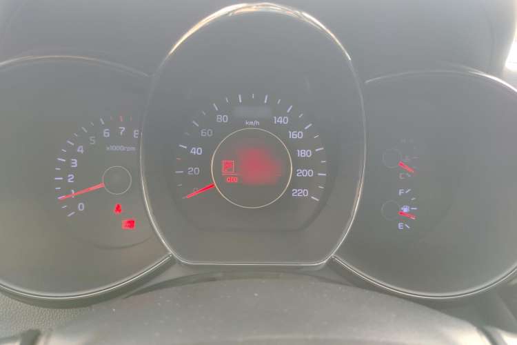 Used Kia K2 2012 Hatchback 1.6L AT Premium Commemorative Edition Instrument Cluster