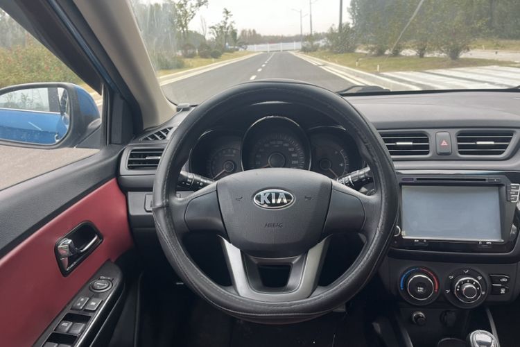 Used Kia K2 2012 Hatchback 1.4L Automatic Cool Edition Interior 10