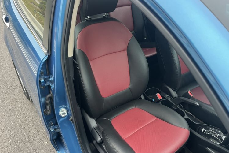 Used Kia K2 2012 Hatchback 1.4L Automatic Cool Edition Interior 2