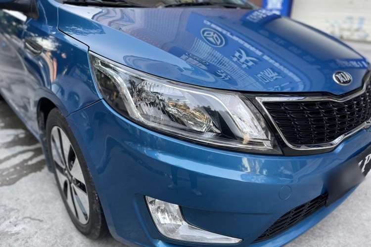 Used Kia K2 2012 Hatchback 1.6L AT Premium Commemorative Edition Left Front Headlight