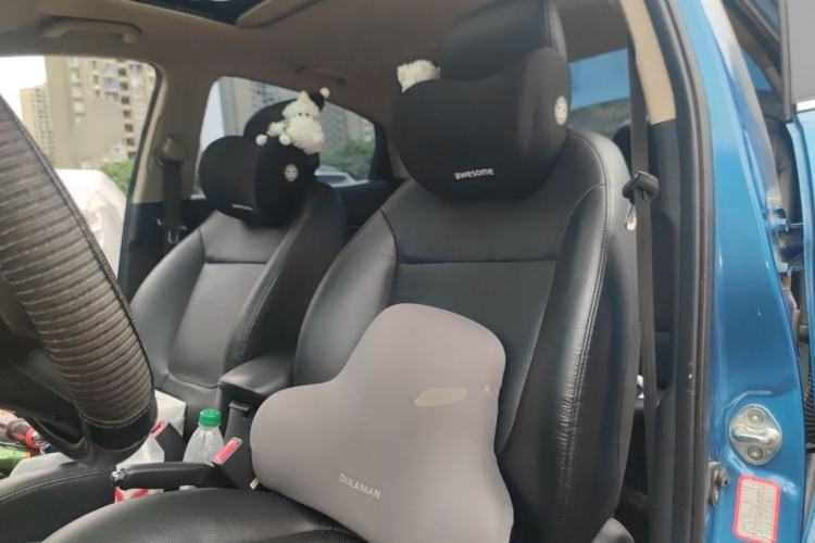 Used Kia K2 2012 Sedan 1.6L AT Premium ECO Left Front Seat