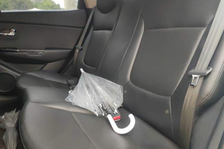 Used Kia K2 2012 Sedan 1.6L AT Premium ECO Left Rear Seat