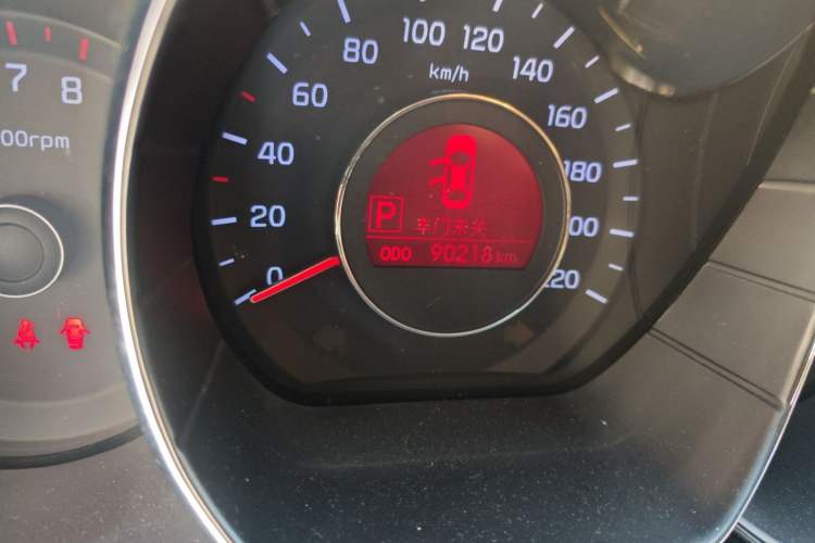 Used Kia K2 2012 Sedan 1.6L AT Premium ECO Odometer Close Up