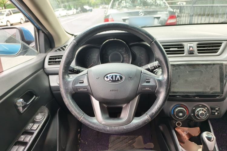 Used Kia K2 2012 Sedan 1.6L Automatic Transmission Premium Commemorative Edition Steering Wheel