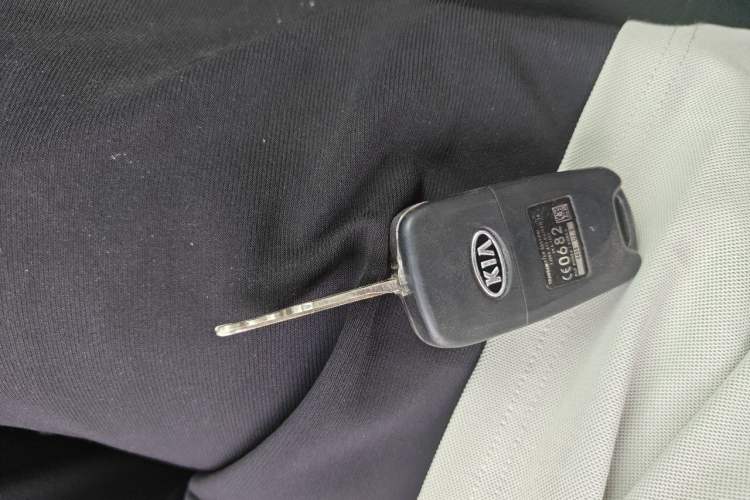 Used Kia K2 2012 Hatchback 1.4L MT Cool Edition Commemorative Model Vehicle Key