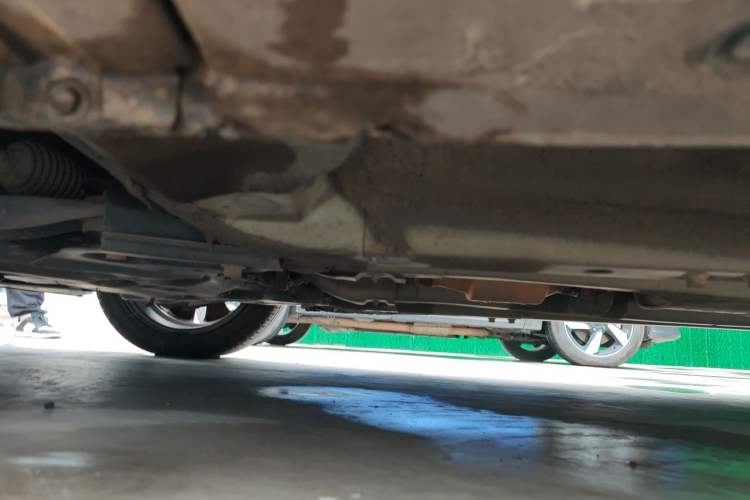 Used Kia K2 2012 Sedan 1.6L Automatic Transmission Premium Commemorative Edition Chassis Front Left