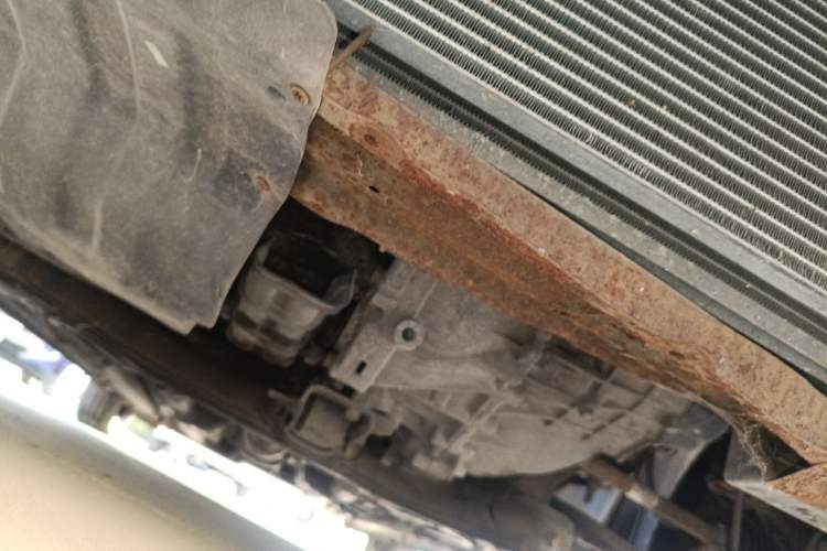 Used Kia K2 2012 Sedan 1.4L MT GL Commemorative Edition Chassis Front