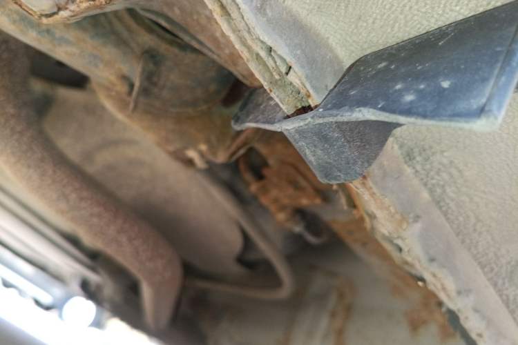Used Kia K2 2012 Sedan 1.4L MT GL Commemorative Edition Chassis Rear Right